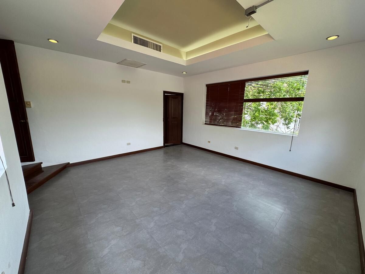 Casona Premium en Renta en Paseo de Montejo, Ideal para Oficinas o Negocio