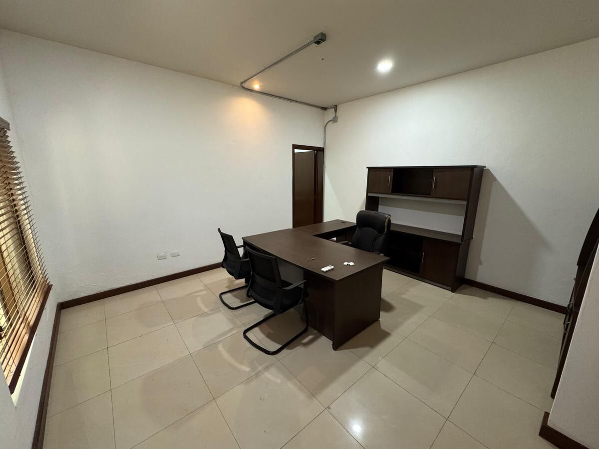 Casona Premium en Renta en Paseo de Montejo, Ideal para Oficinas o Negocio