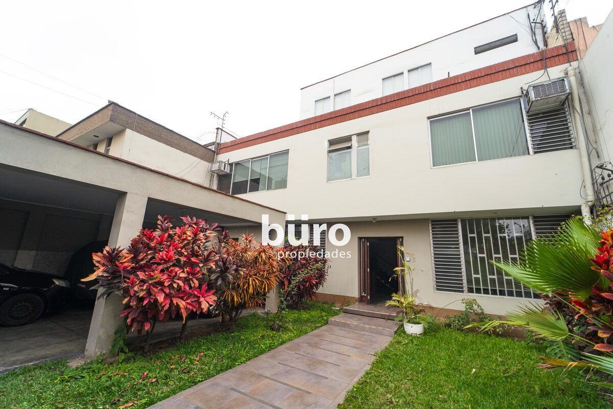 1 de 6: Casa de 3 pisos