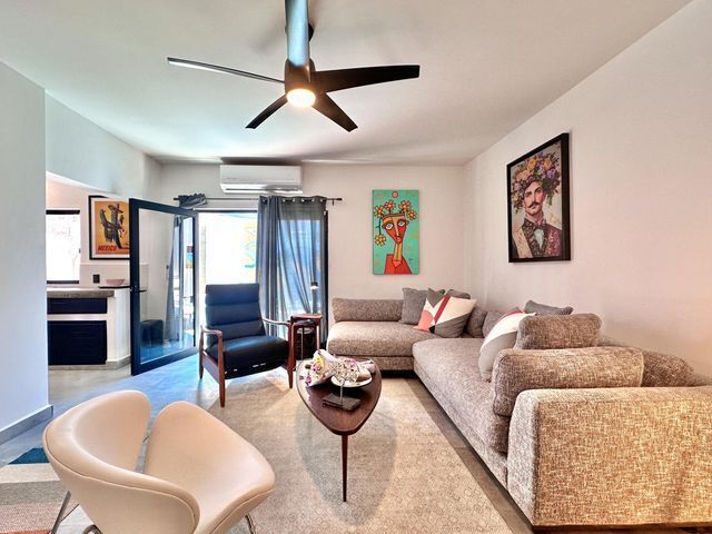 5 de 49: Living room