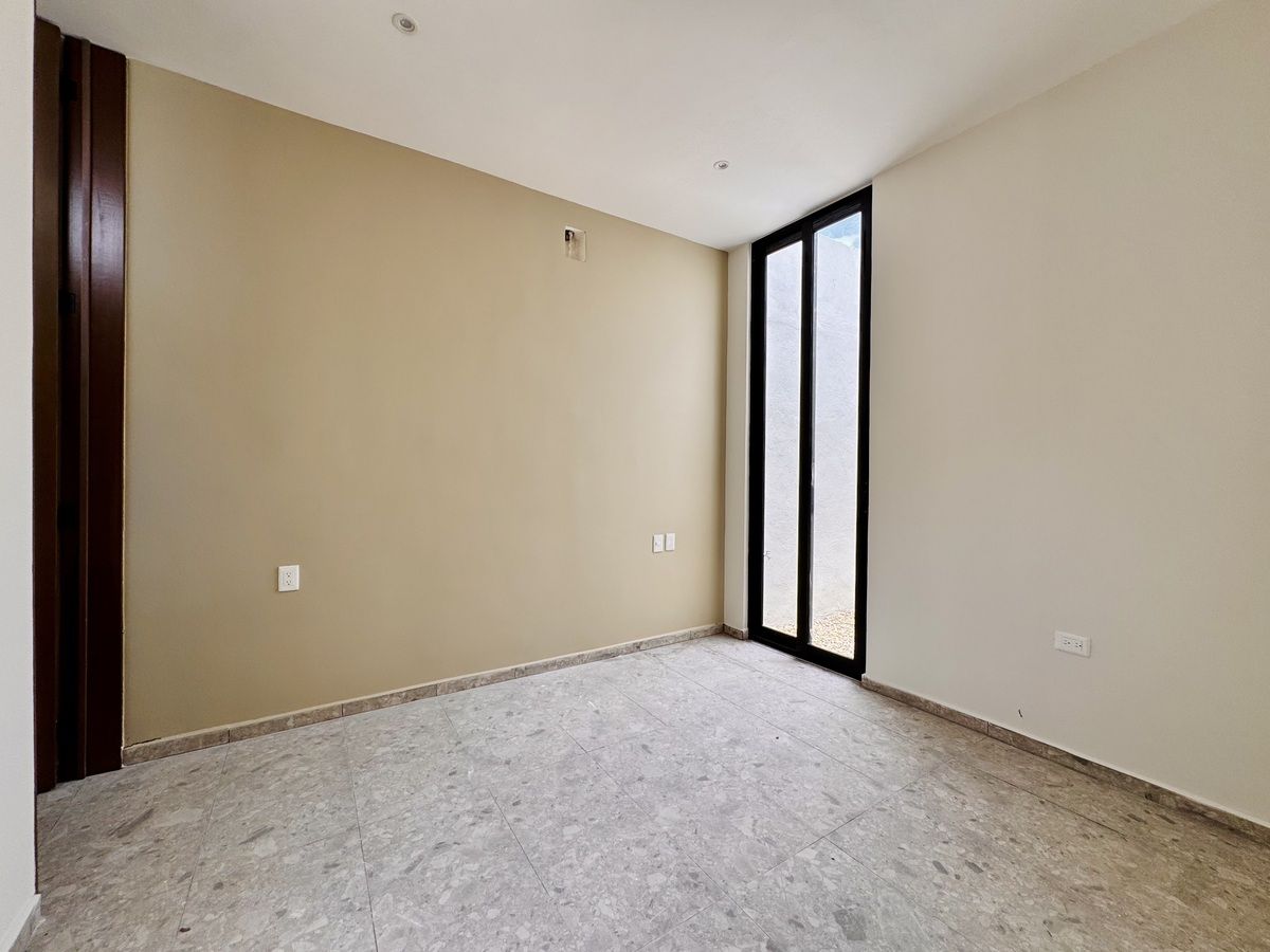 20 de 24: HABITACIÓN SECUNDARIA