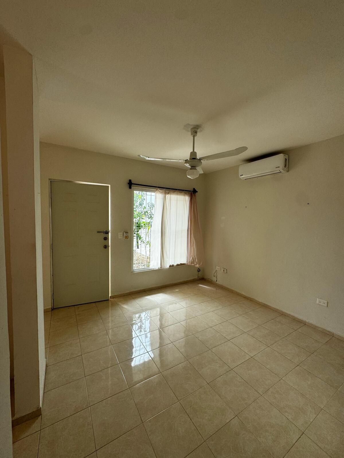 2 de 17: Sala