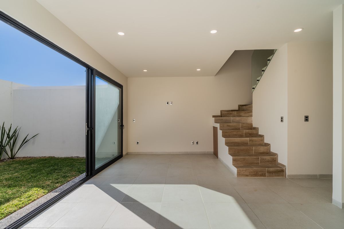 Venta de Casa con Roof en Corregidora, Querétaro