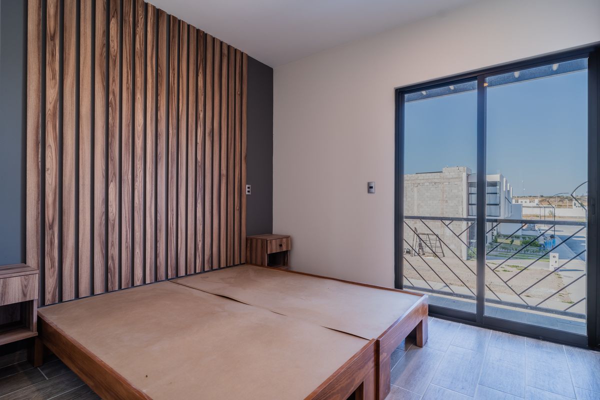 Venta de Casa con Roof en Corregidora, Querétaro