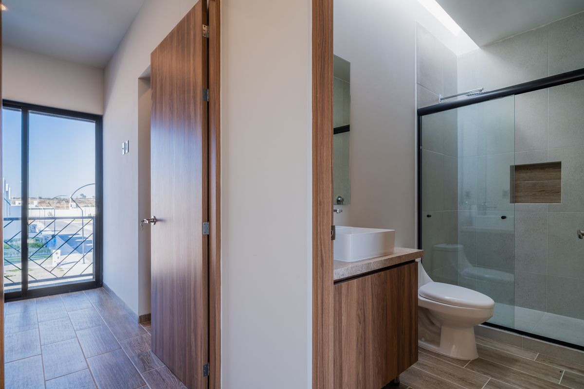 Venta de Casa con Roof en Corregidora, Querétaro