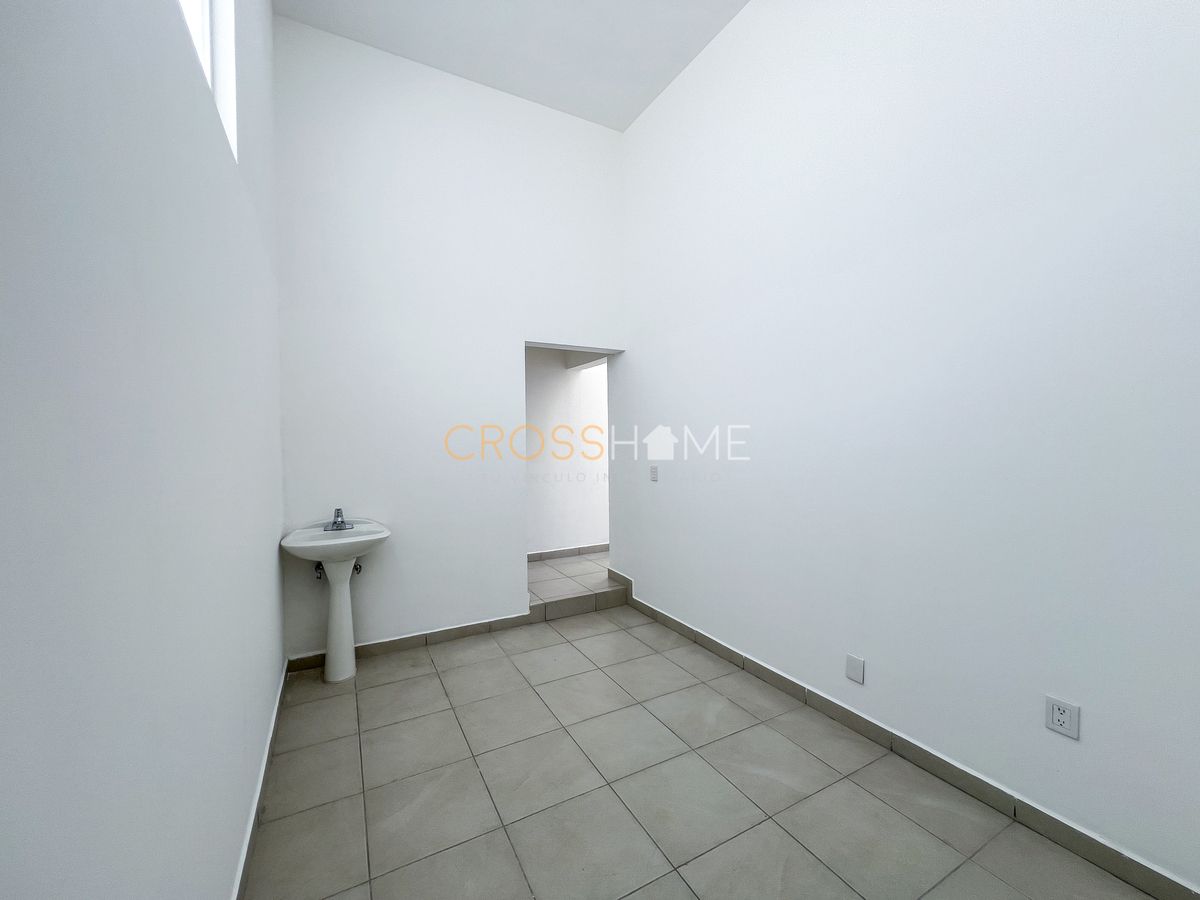21 de 24: cuarto de servicio