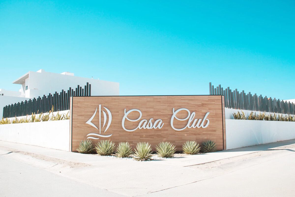 16 de 28: CASA CLUB
