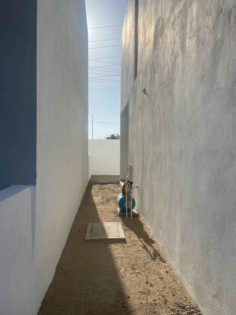 18 de 32: PASILLO LATERAL