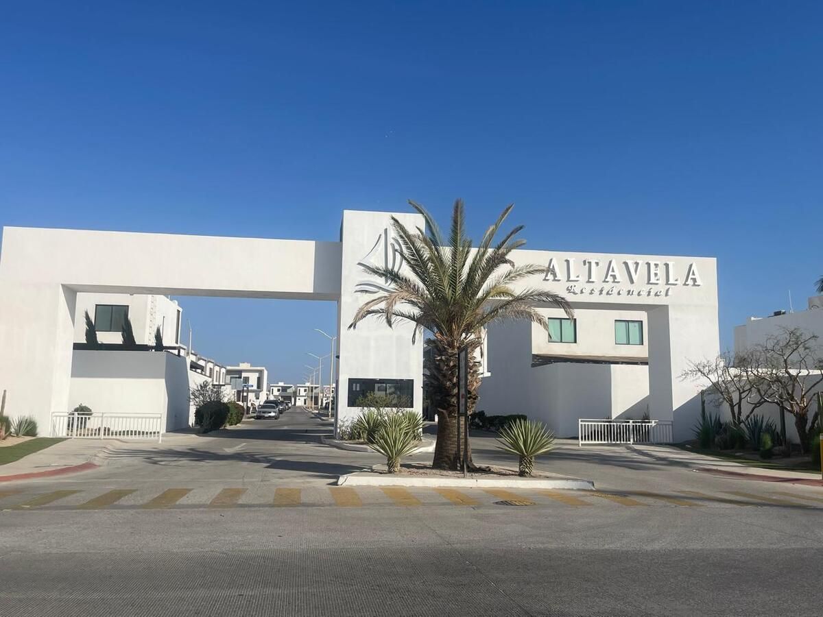 1 de 28: ENTRADA A RESIDENCIAL