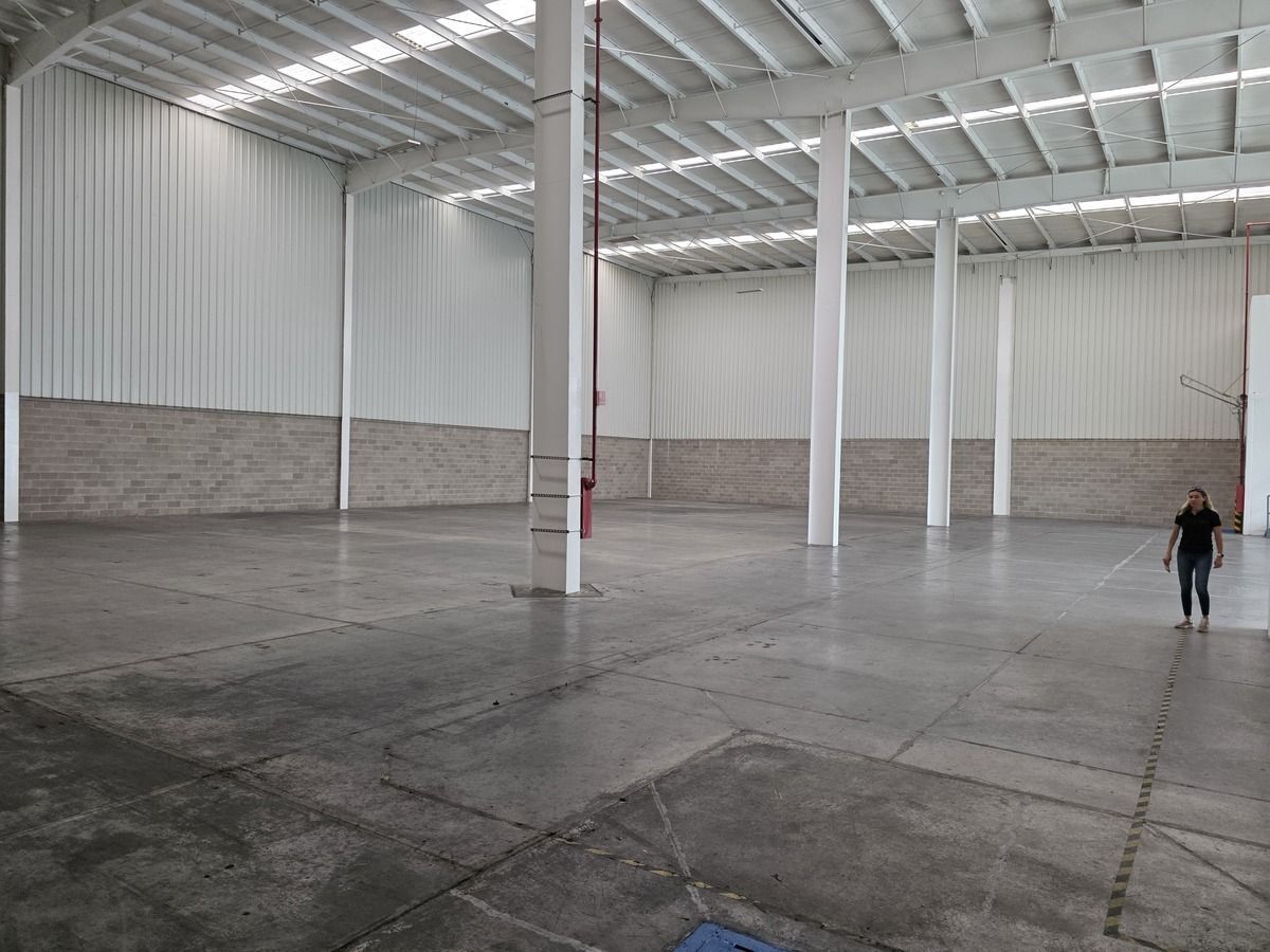 4 de 13: Renta Bodega industrial 5,200 m2, Parque Industrial Queretar