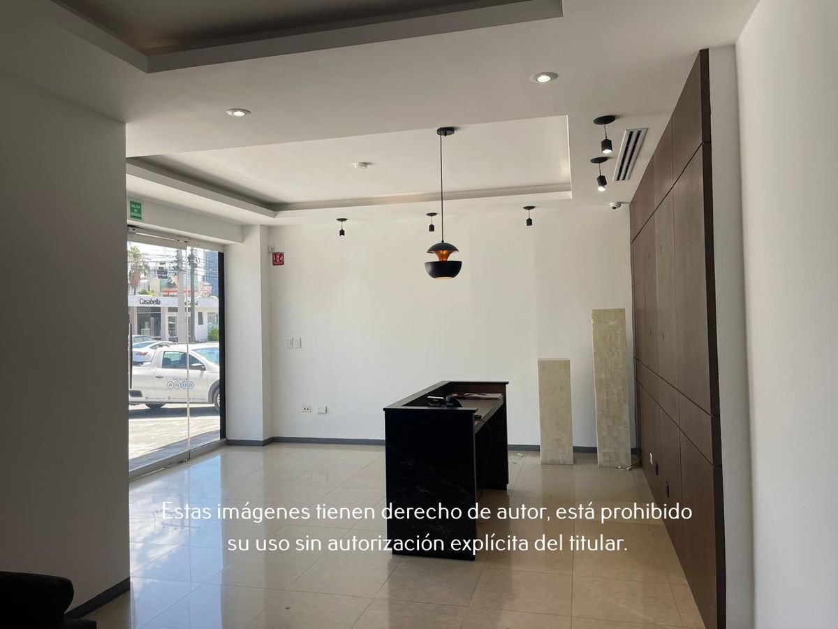 3 de 22: Oficinas Comerciales en Renta en Valle