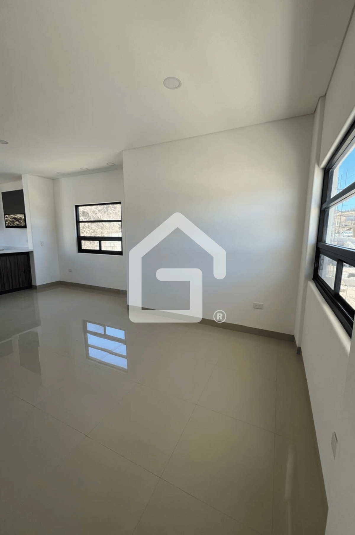 4 de 21: Espacio para la sala/comedor