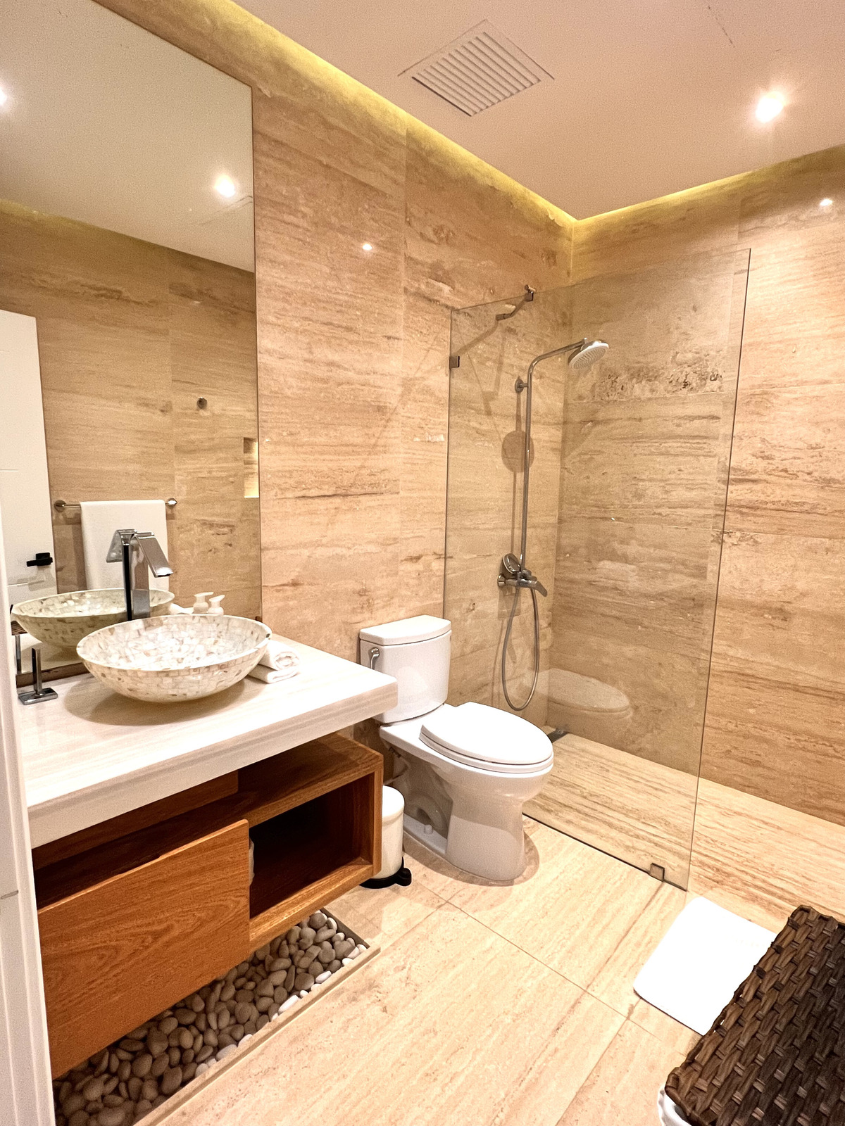 34 de 39: Baño Habitacion Secundaria