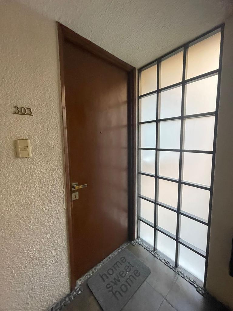 12 of 12: Entrada