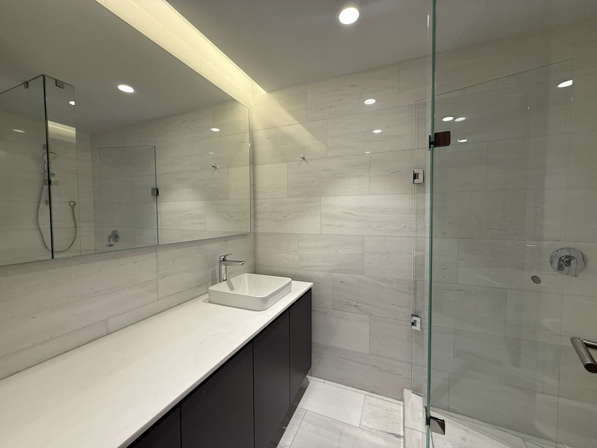 9 of 18: baño (recs. secundarias)