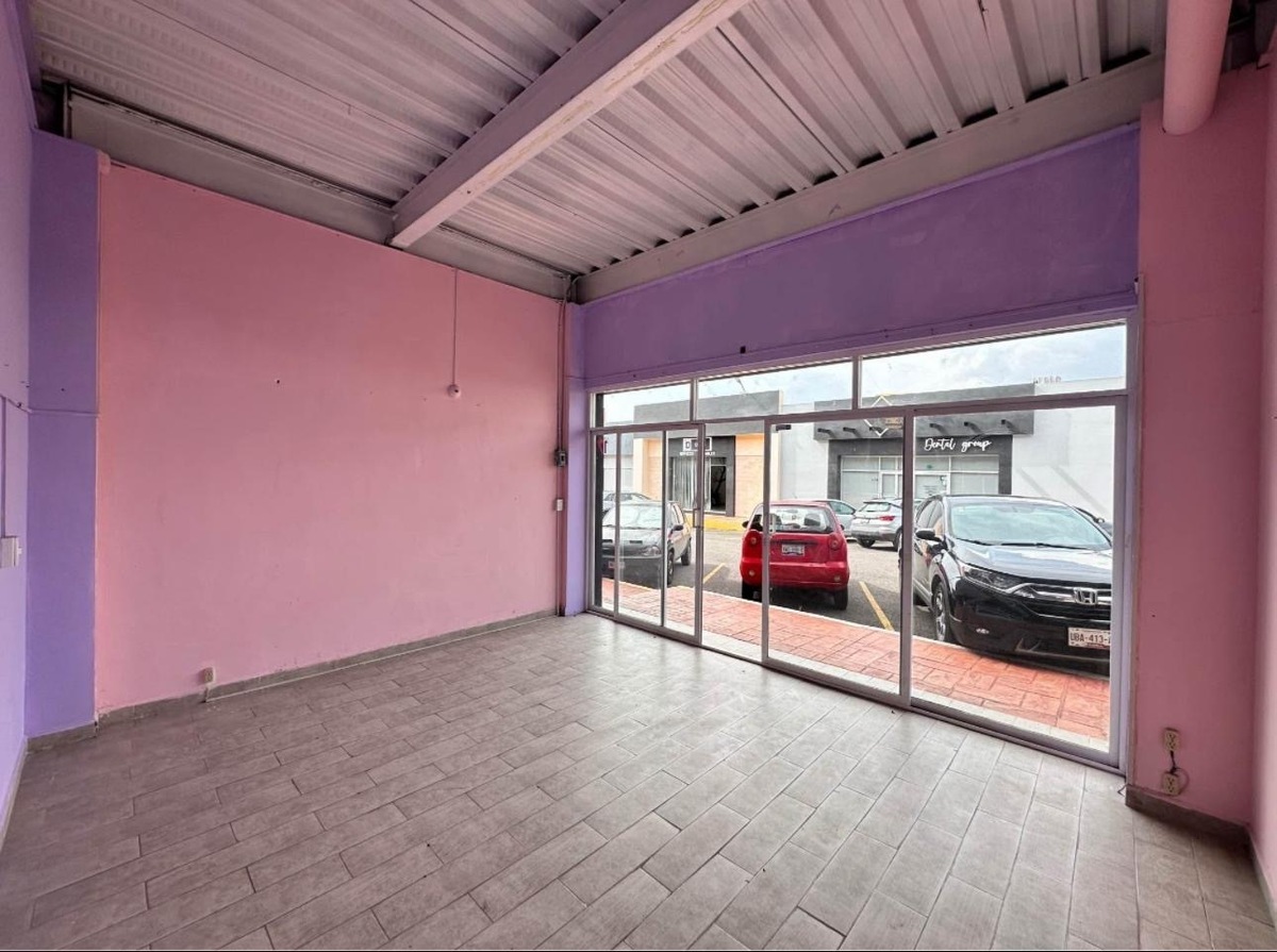 3 de 18: Local 20m2
