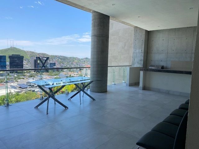 12 de 13: Terraza área común