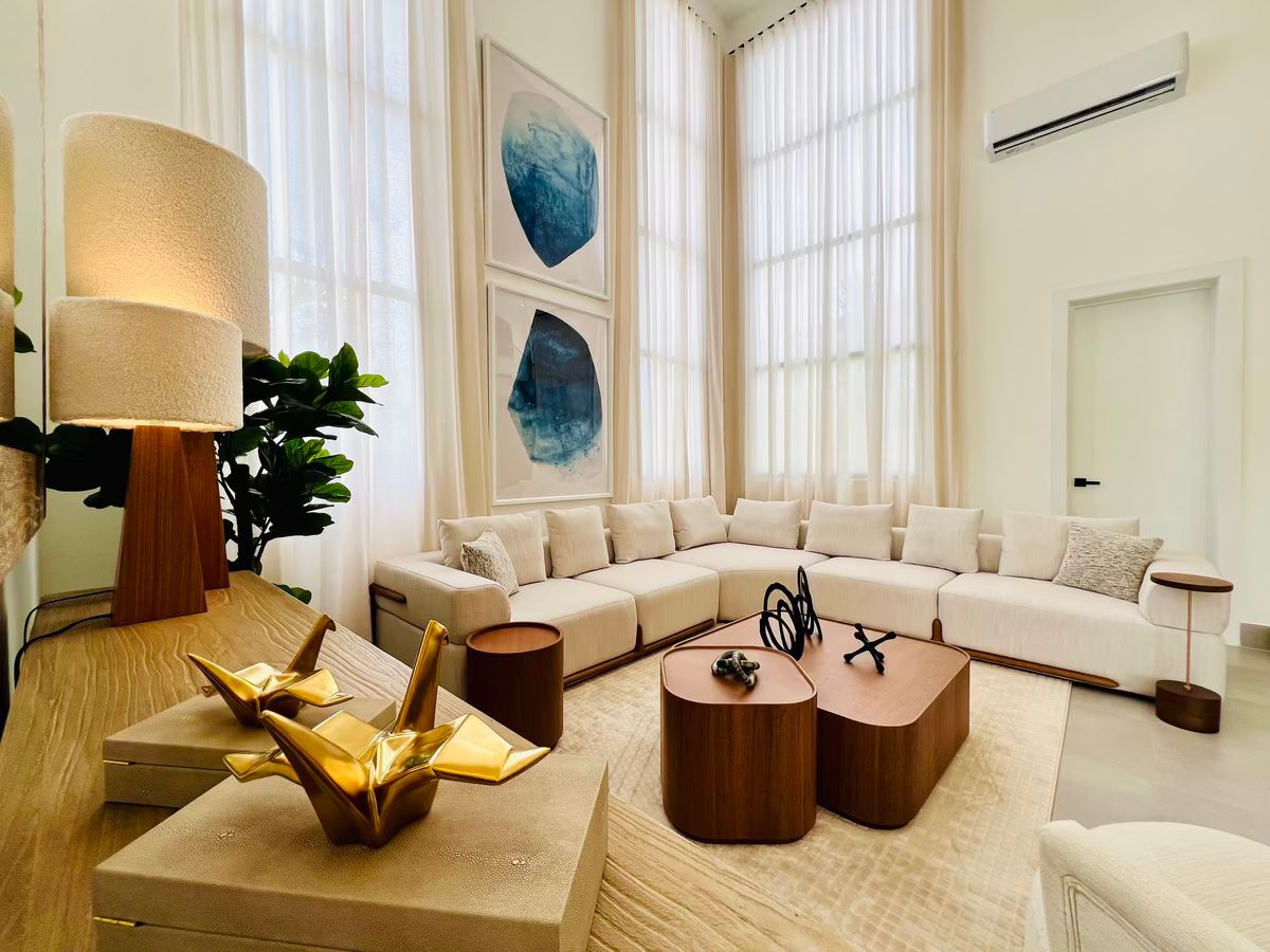 4 de 31: Salon Principal