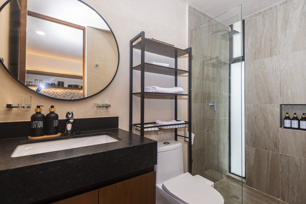 14 de 27: Planta Baja  - Baño Completo
