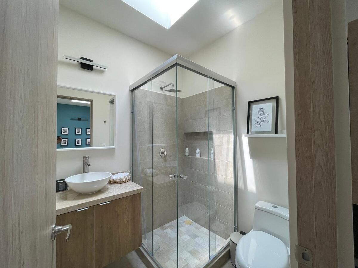 10 de 13: Baño completo