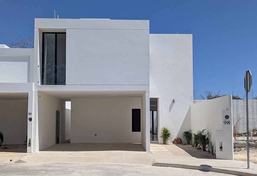 Venta Casa en Cholul, lista para entrega