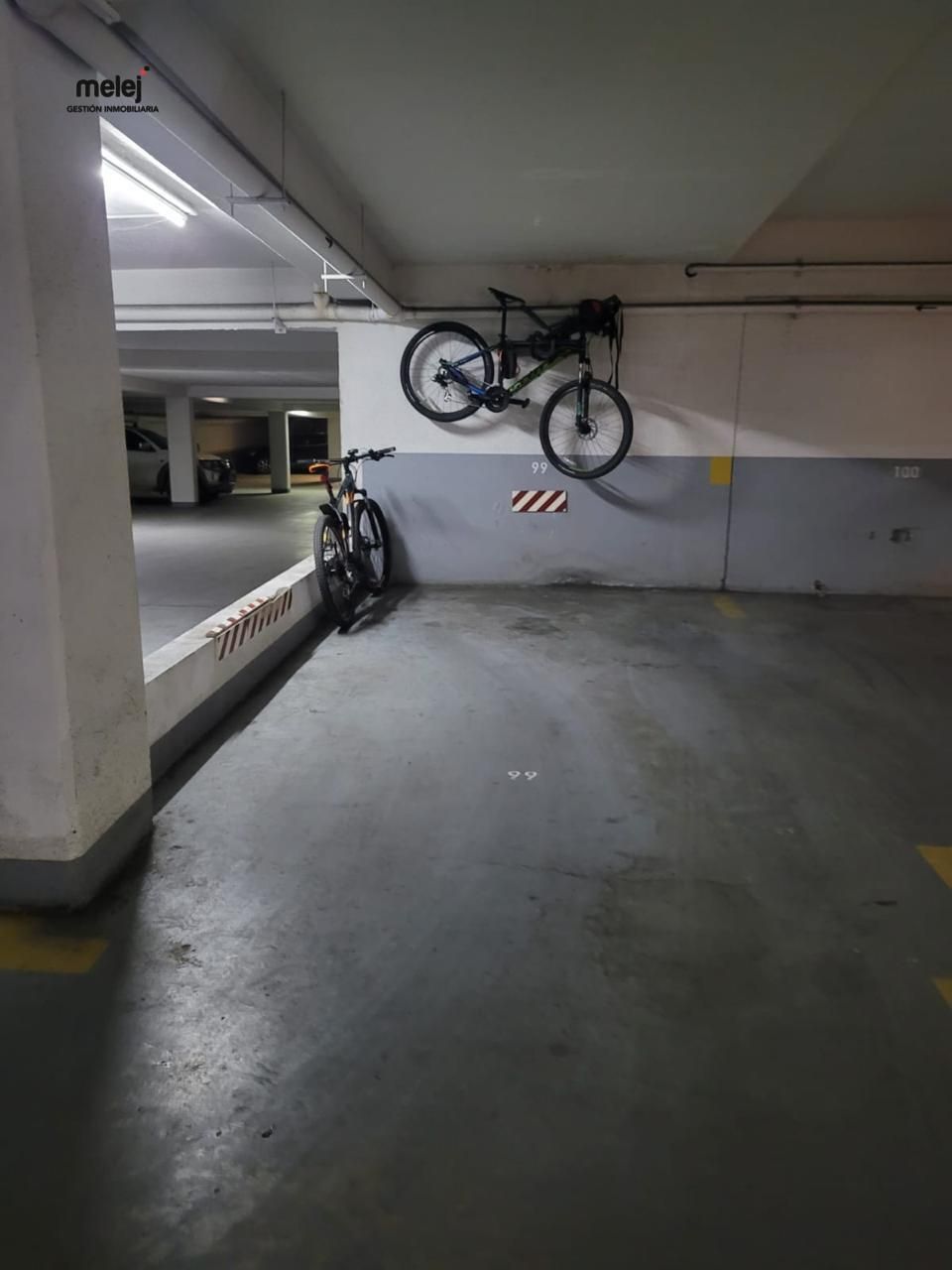 4 de 25: estacionamiento subterraneo