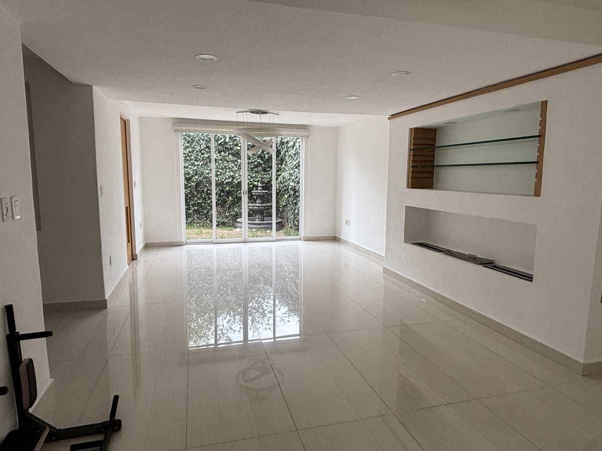 2 of 16: Casa en Condominio en Barrio San Francisco Rayo Vende ®