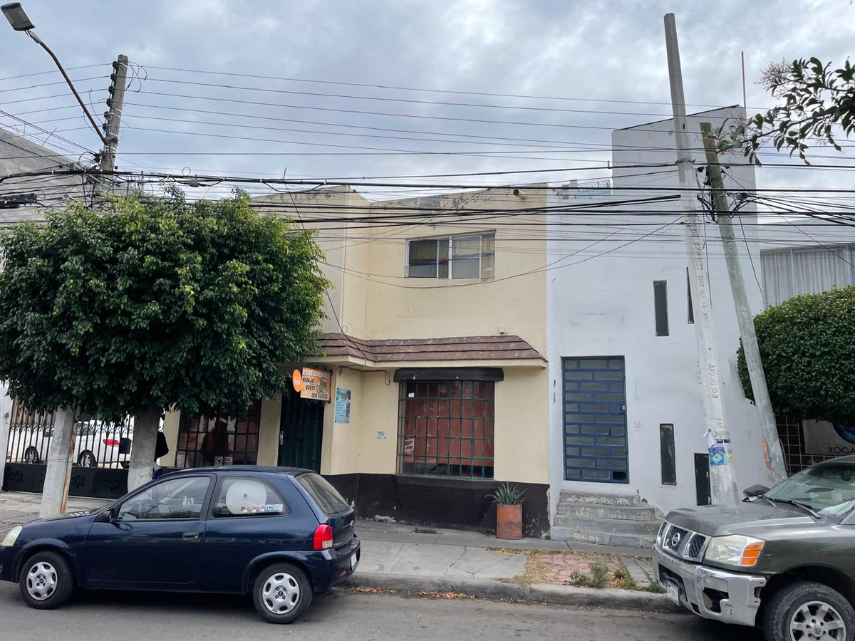 4 de 12