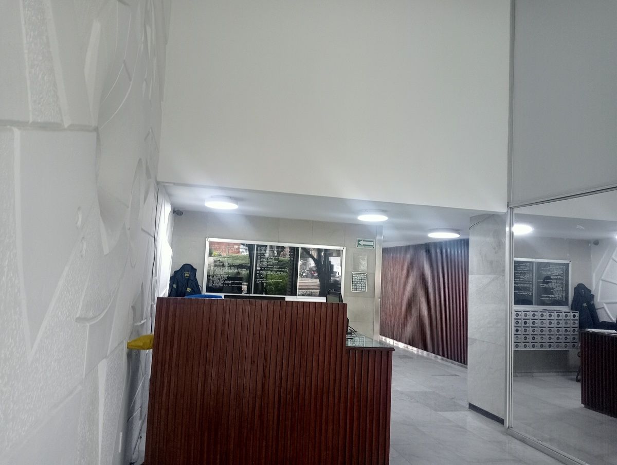 7 of 8: Recepción