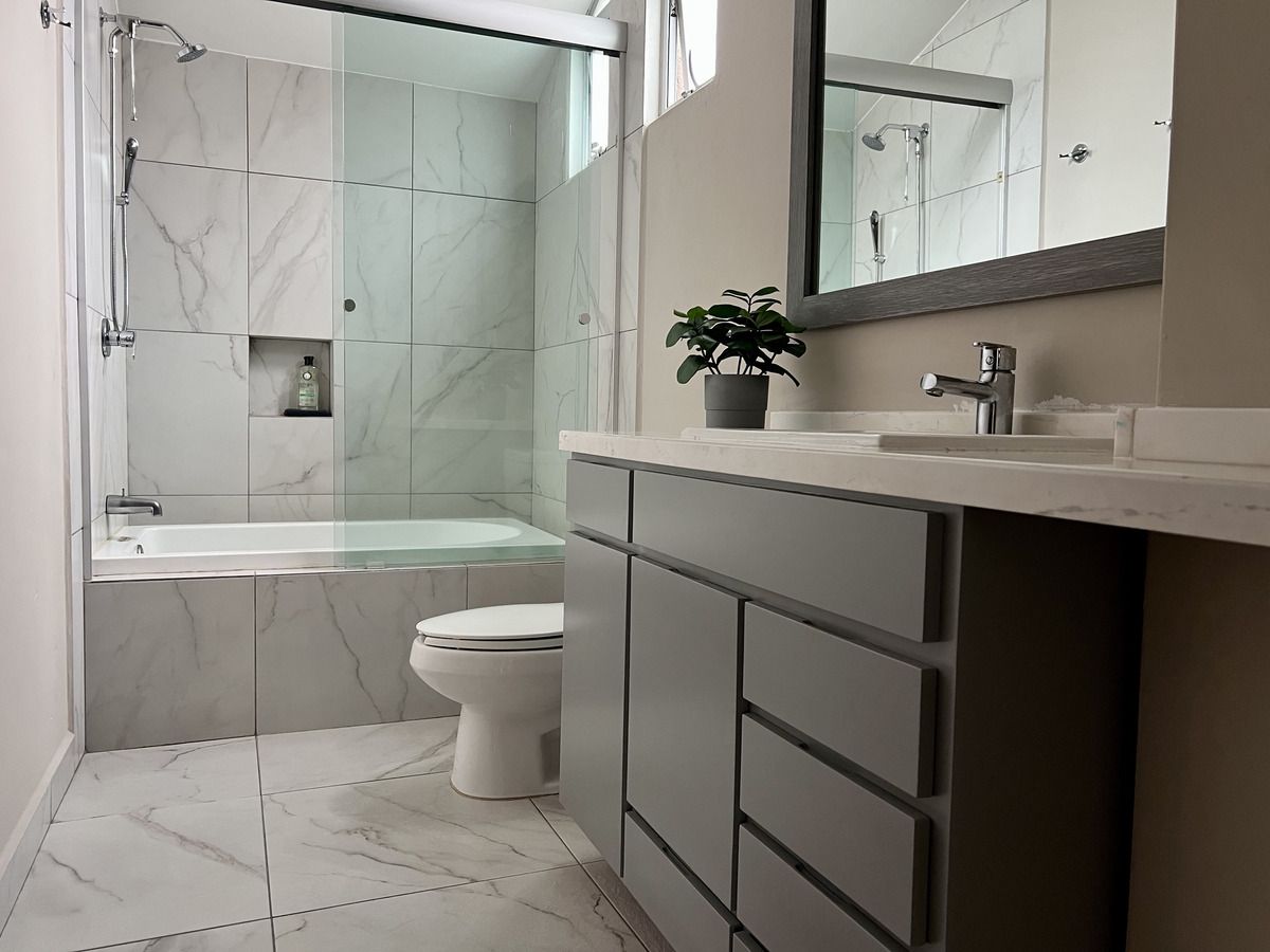 14 de 28: Baño Compartido Recámaras Secundarias