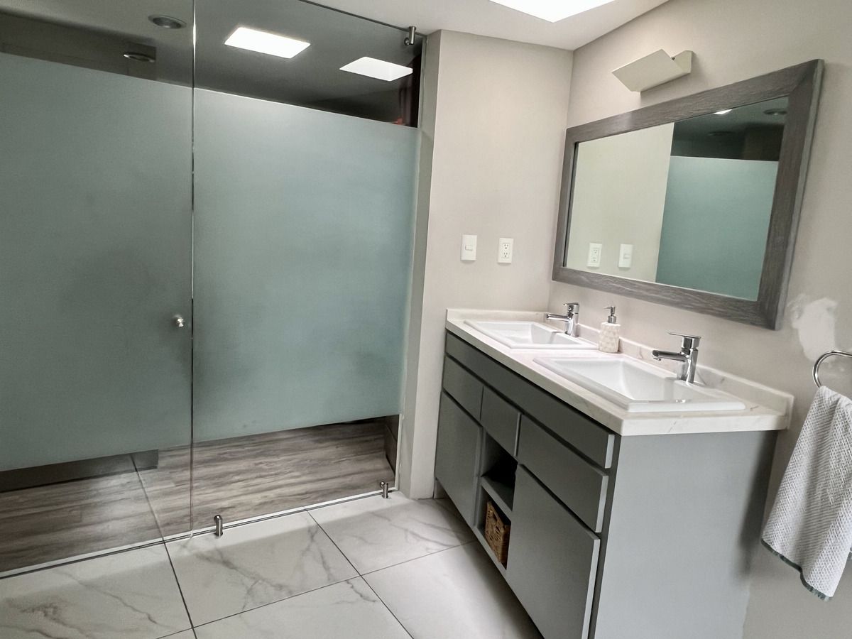 20 de 28: Baño Recámara Principal