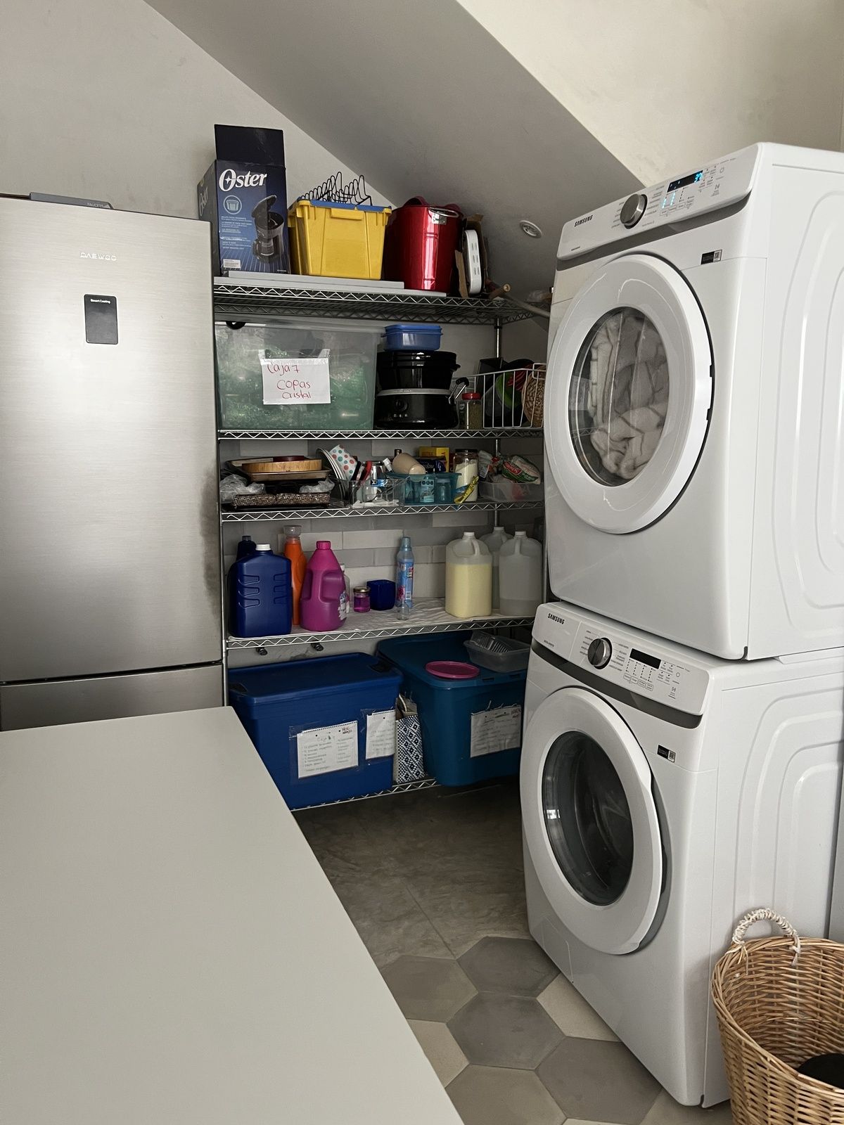 47 of 48: Laundry room
