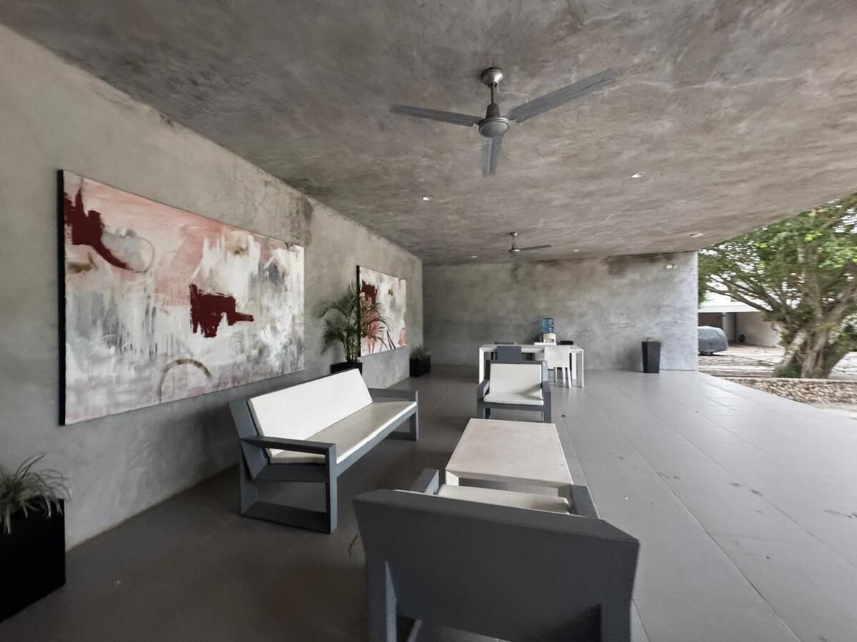 20 of 39: Terraza abierta amenidad