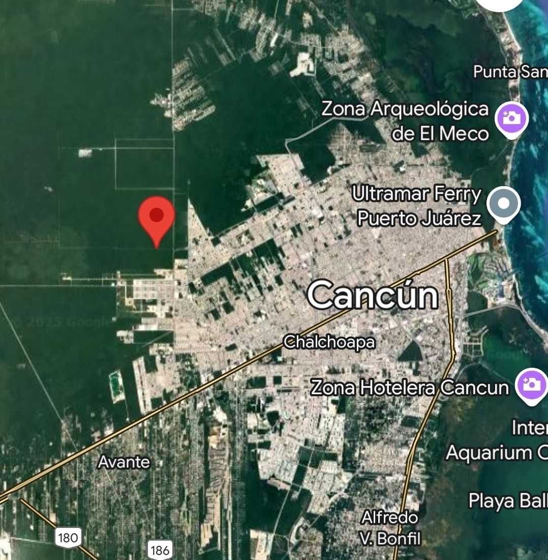 TERRENO A UN COSTADO AV ARCO NORTE CANCUN - foto 2