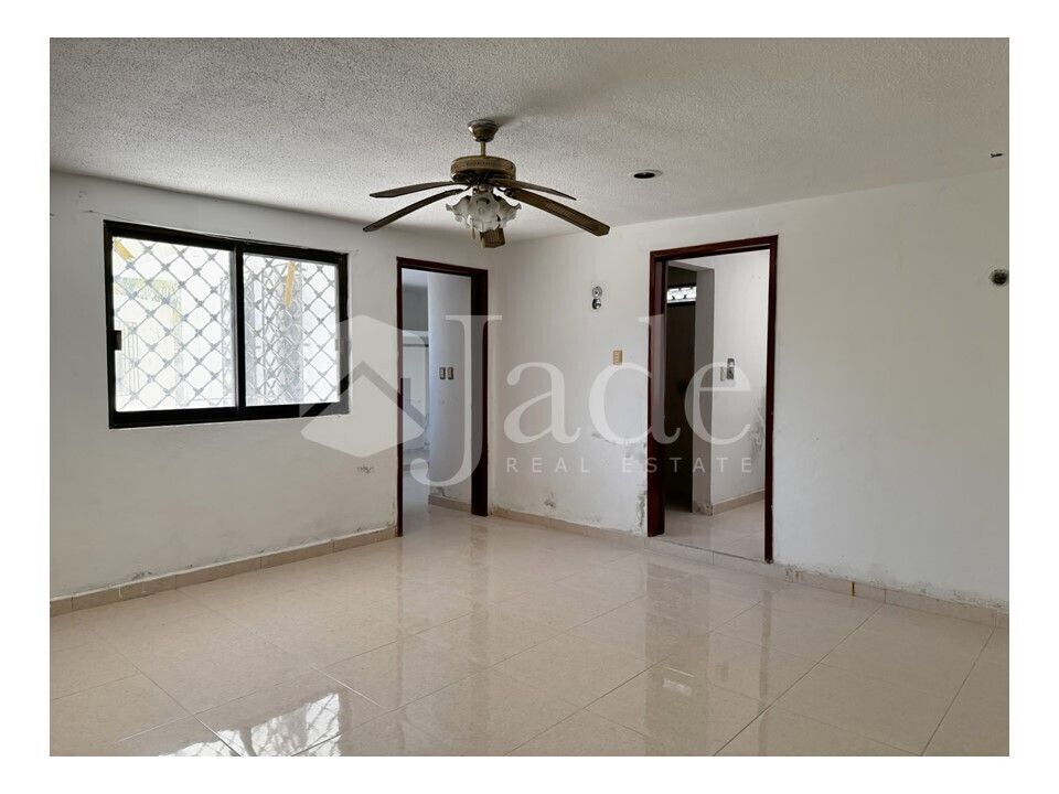 13 of 28: Habitación 2 (Principal)