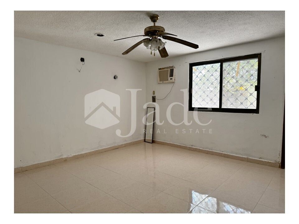 12 of 28: Habitación 2 (Principal)