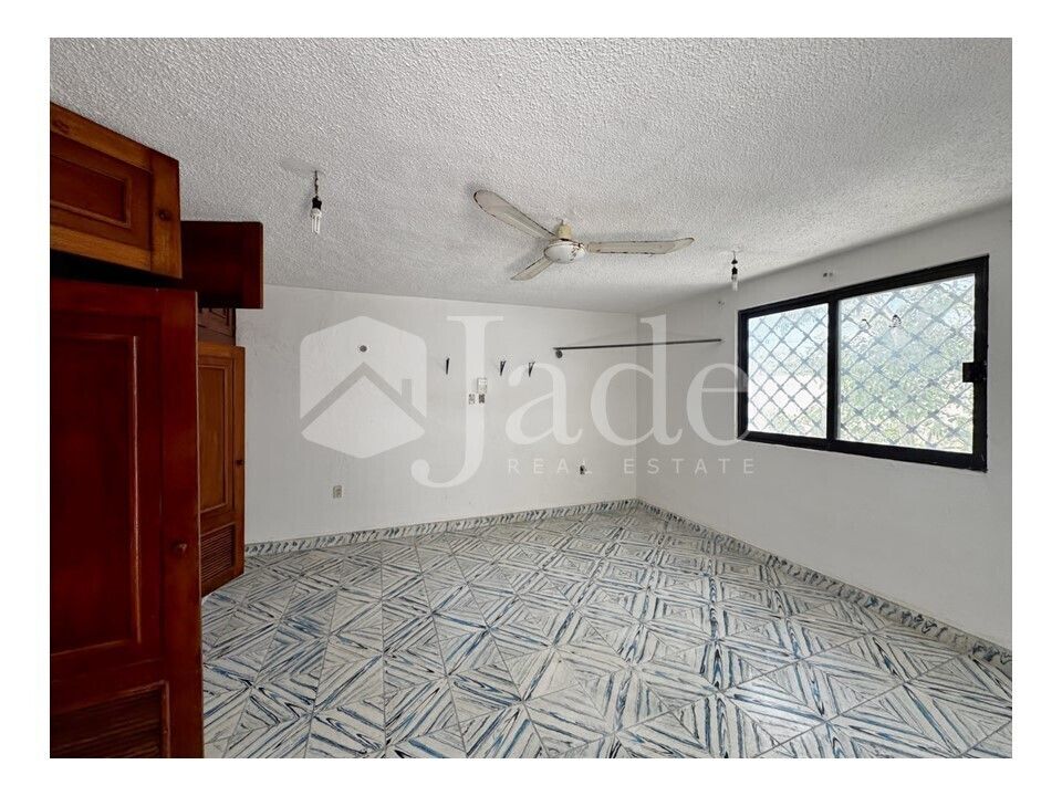 18 of 28: Habitación 3