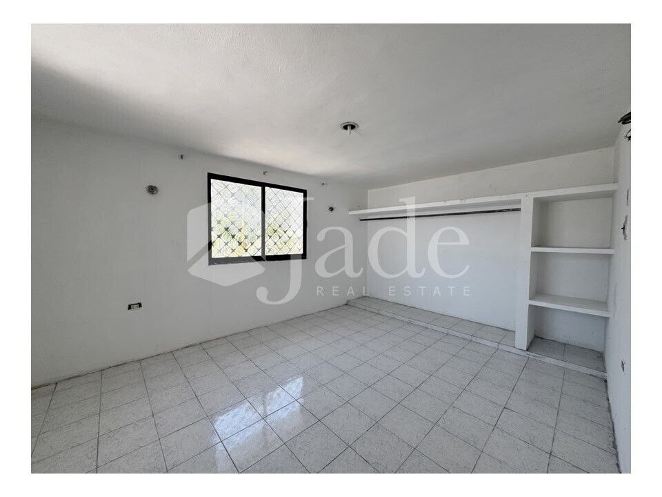 19 of 28: Habitación 4