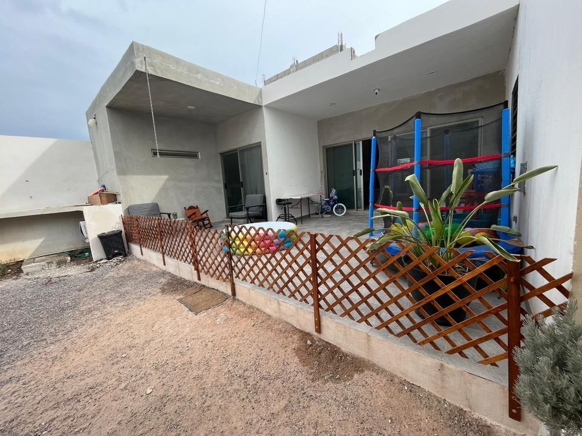 39 de 43: Patio