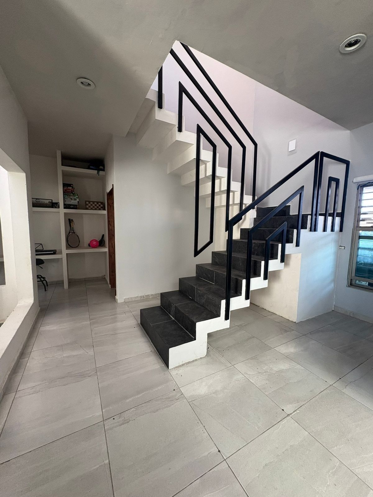 18 de 43: Escaleras