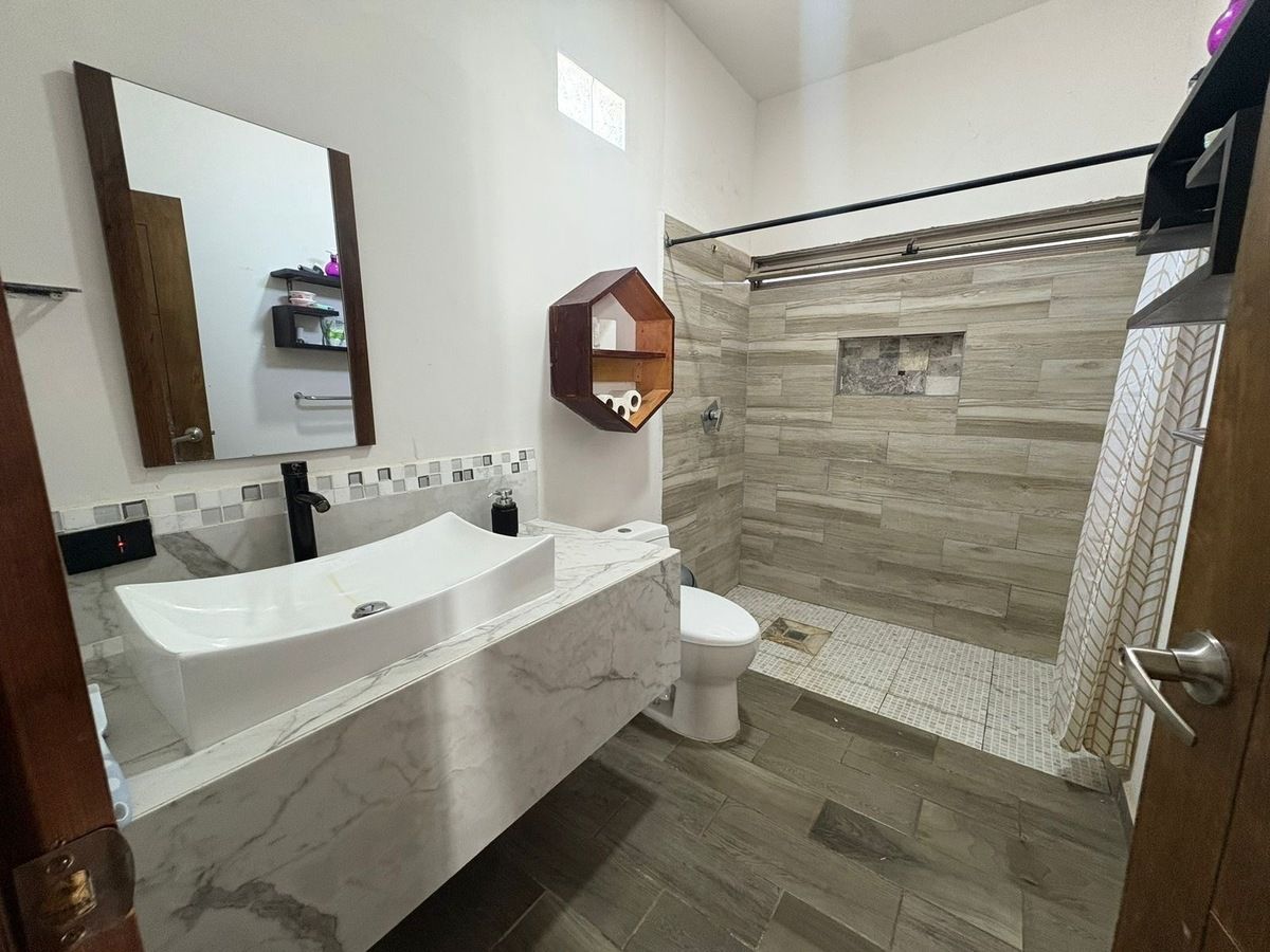 17 de 43: Baño visitas 2