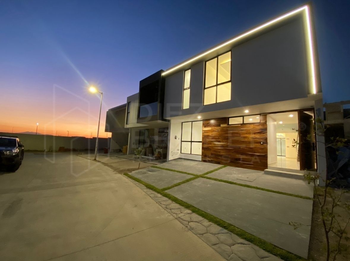 Casa en Venta - Valle Imperial, Zapopan - foto 2
