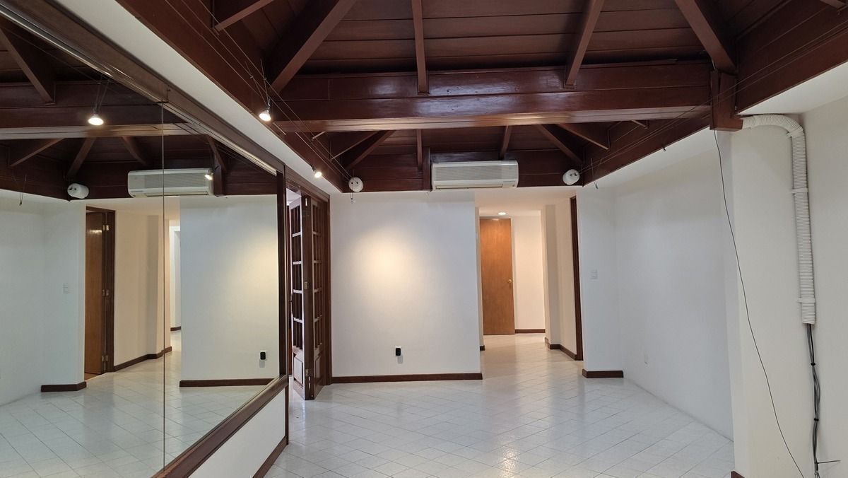 14 de 30: Casa con uso de suelo en Venta en Pedregal Rayo Vende ®