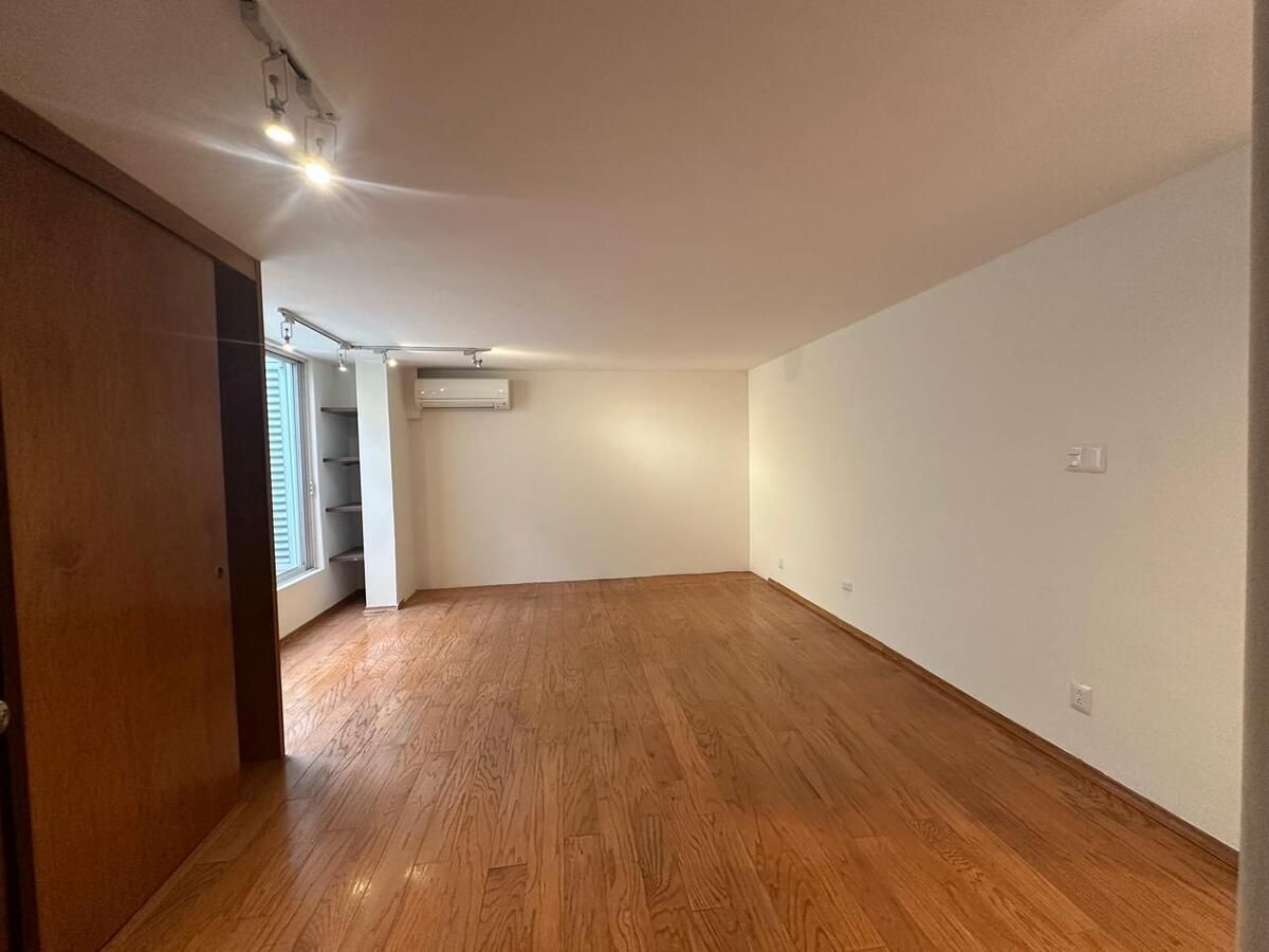 25 de 36: Casa con uso de suelo en Venta en Pedregal Rayo Vende ®