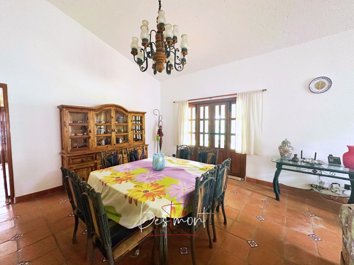 5 of 30: Comedor