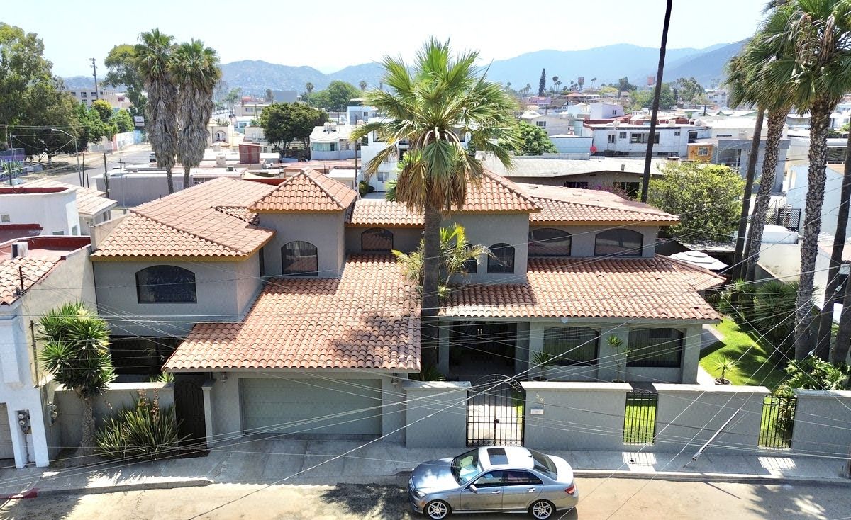 Playa Ensenada | Casa en Venta | 4R 3.5B