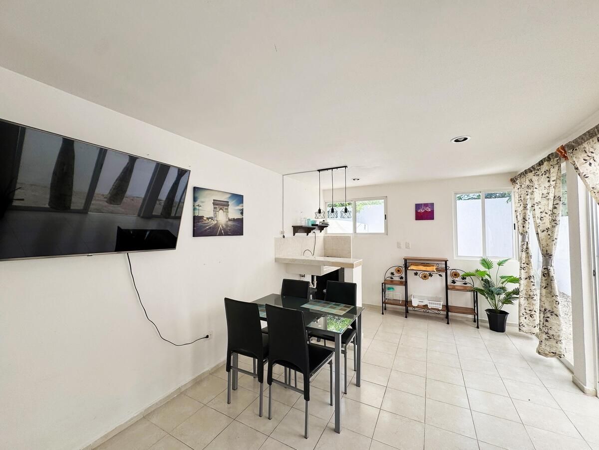 3 of 11: Estancia, sala, comedor y cocina