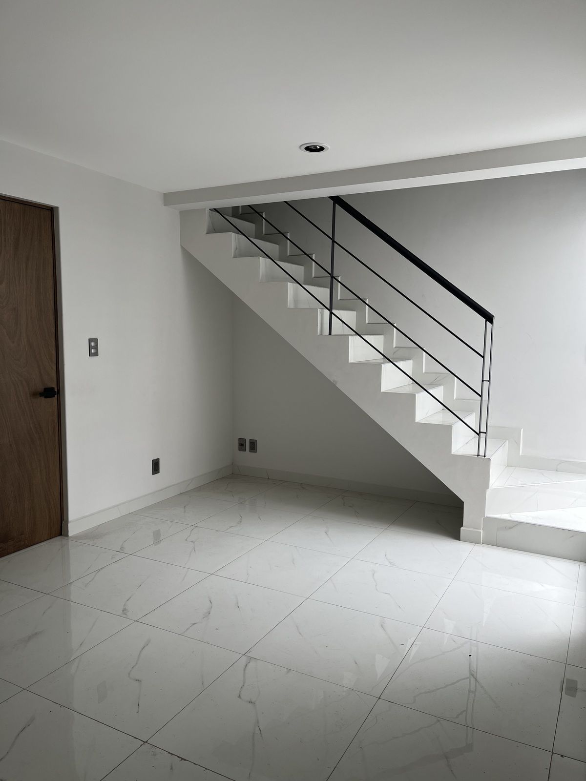 5 de 17: https://www.easybroker.com/agent/properties/departamento-nue