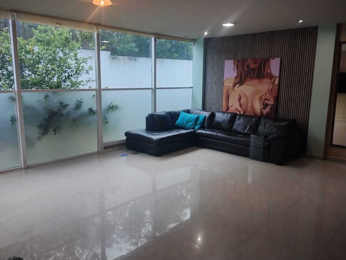 https://assets.easybroker.com/property_images/5342106/92392871/EB-TN2106.jpeg?version=1753817862