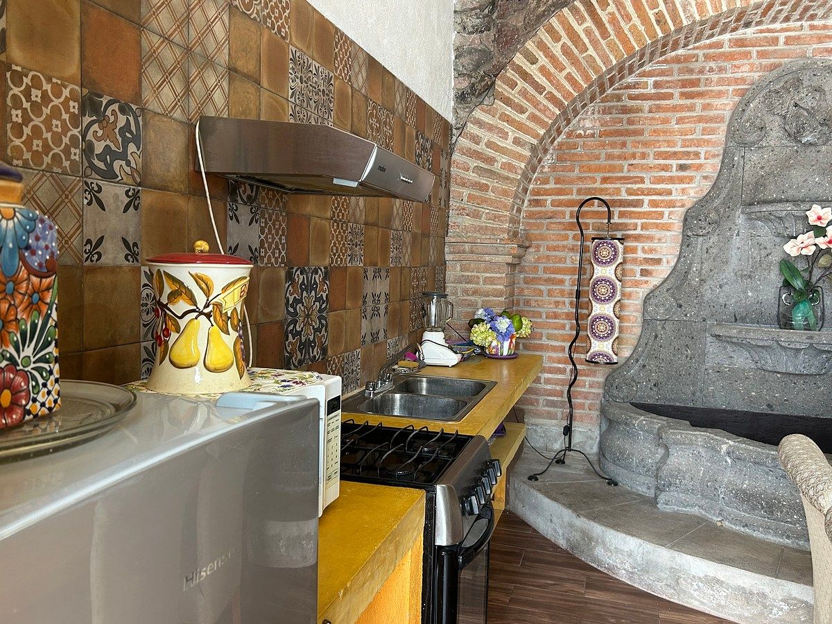 House in La Luz, San Miguel de Allende, photo 44 of 47